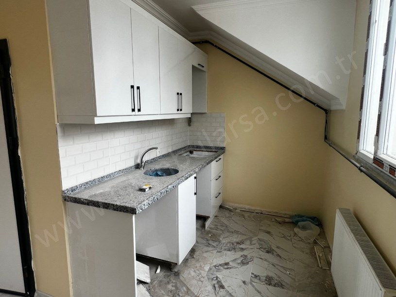 Arnavutköy Merkezde Satılık Daire , Ters Dubleks Sıfır 3+2 