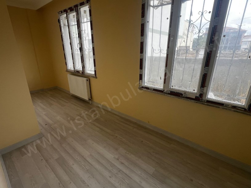 Arnavutköy Merkezde Satılık Daire , Ters Dubleks Sıfır 3+2 