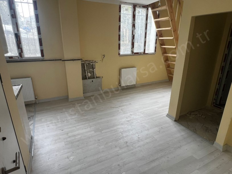 Arnavutköy Merkezde Satılık Daire , Ters Dubleks Sıfır 3+2 