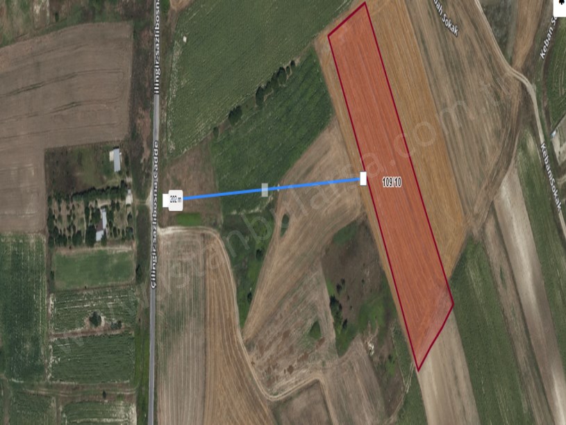 Arnavutköy Çilingirde Satılık Arsa , 313 M2 Yolu Var Evlerin Yakını