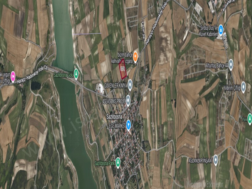 Arnavutköy Sazlıbosna Satılık Arsa , 350 m2 Yolu Var Merkezde 