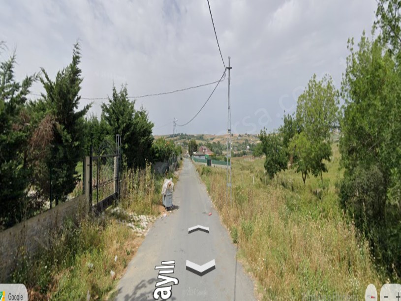 Arnavutköy Taşolukta Satılık Arsa , 200 M2  Yolu Var Evlerin Yakını Hisseli İmarlı 