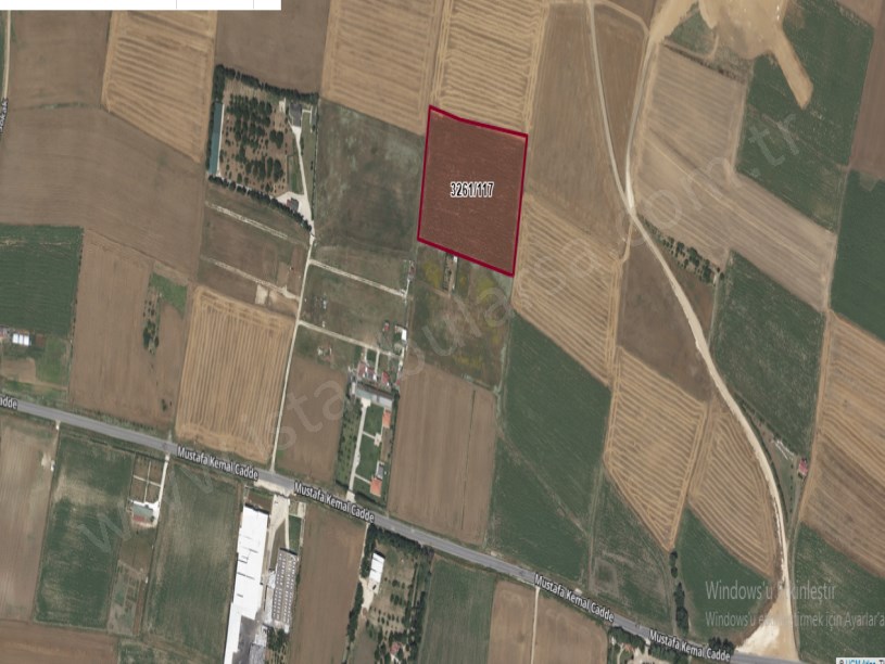 Silivri Fenerköyde Satılık Tarla , 12,200 m2 Müstakil Yol Su Elektrik Mevcut 