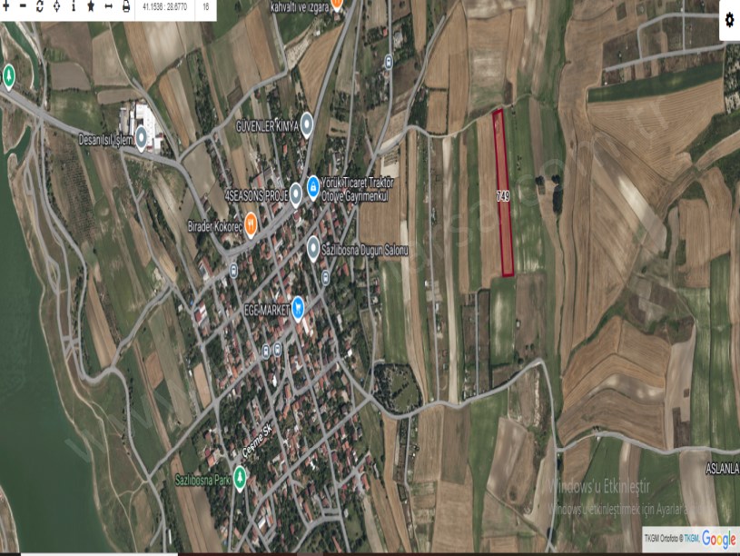 Arnavutköy Sazlıbosna Satılık Arsa , 266 M2 Yolu Var Hisseli Evlerin Yakını