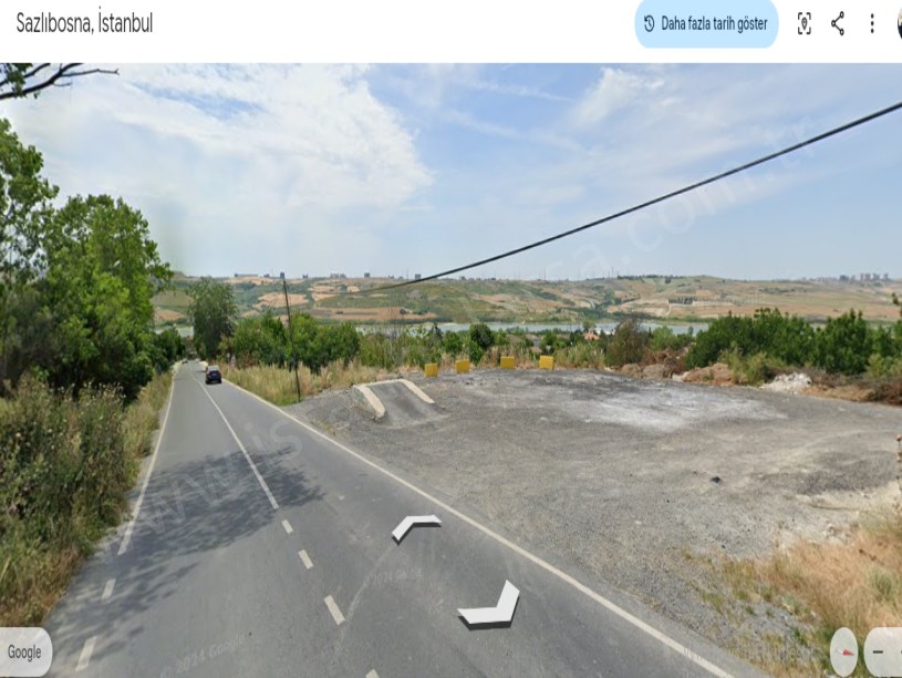 Arnavutköy Sazlıbosna Satılık Arsa , 266 M2 Yolu Var Hisseli Evlerin Yakını