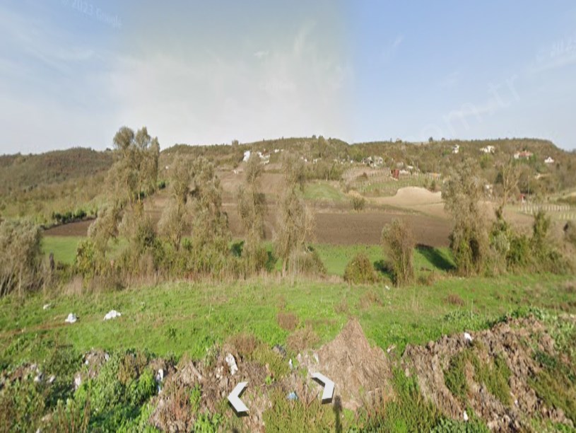 Arnavutköy Dursunköyde Satılık Arsa  , 483 M2 Hisseli Caddeye Yakın 