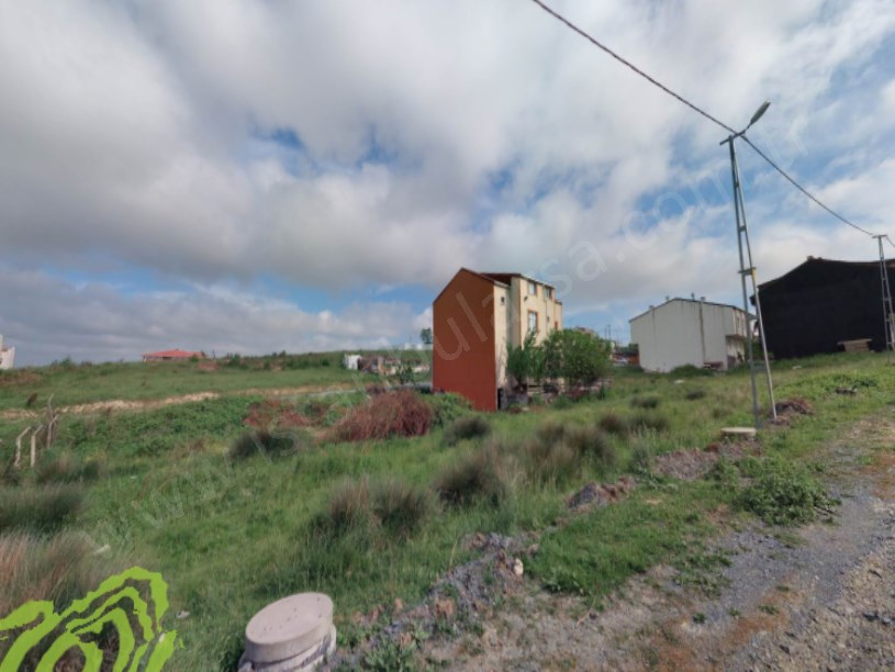 Arnavutköy Yavuzselim Mah Satılık Arsa , 227 m2 Cadde Cephe Müstakil  3 Kat İmarlı 