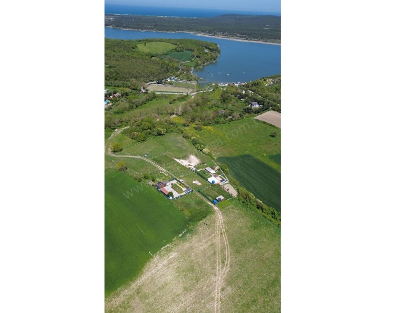 Arnavutköy Balabanda Satılık Arsa , 1006 m2 Yolu Var Evlerin Yakını Hisseli 