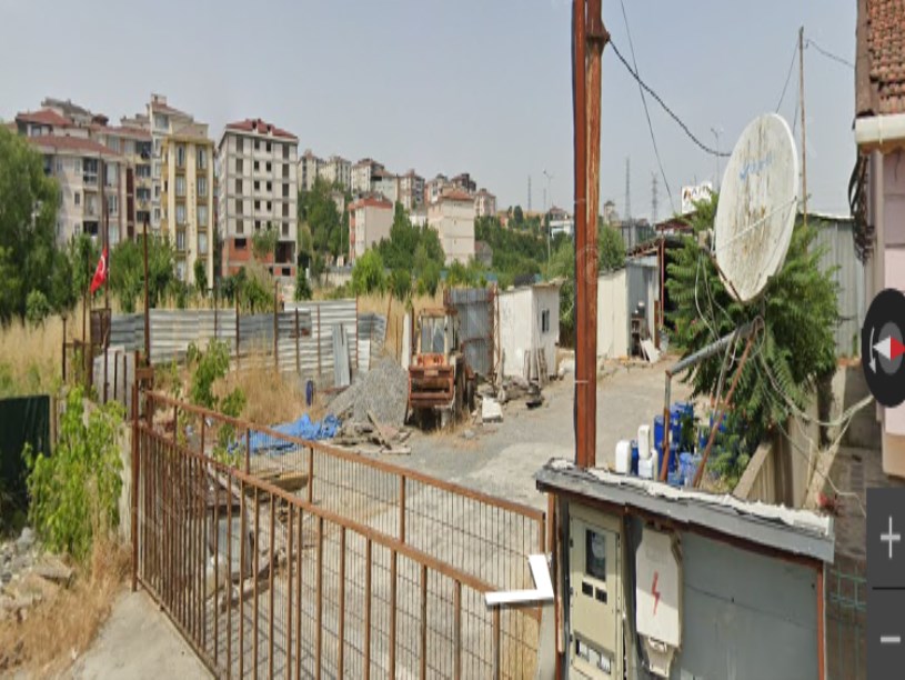 Arnavutköy Hadımköyde Satılık Arsa , 400 M2 Müstakil Telle Çevrili Merkezde 