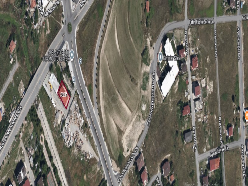 Arnavutköy Hadımköyde Satılık Arsa , 400 M2 Müstakil Telle Çevrili Merkezde 