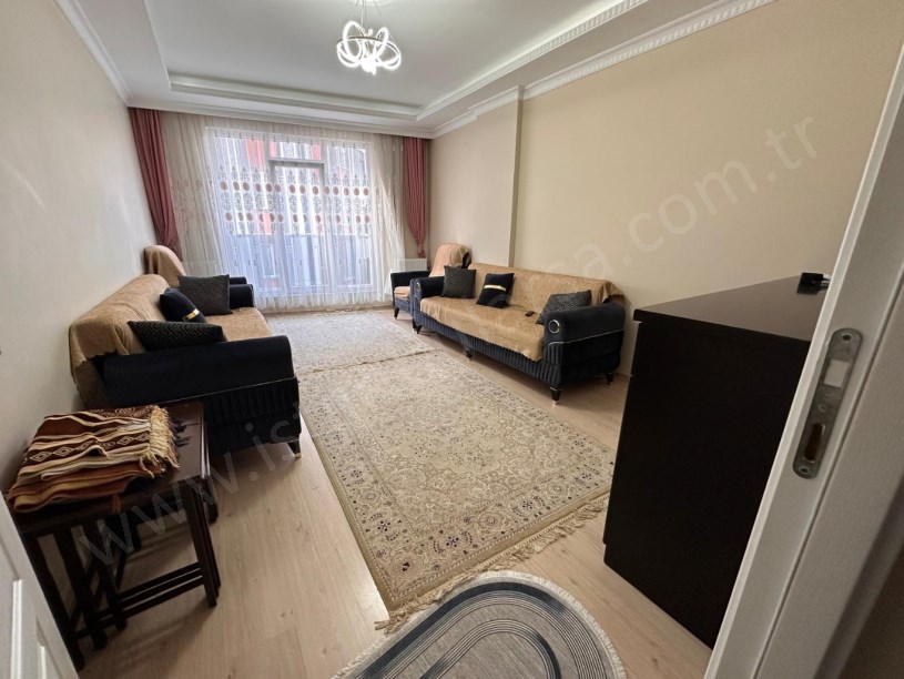 Arnavutköy Boğazköy Mh Satılık Daire , 2+1 8 Yıllık Arakat 90 m2 
