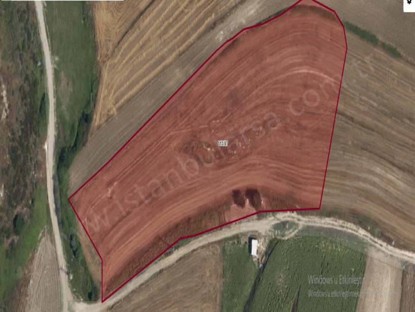 Arnavutköy Hacımaşlı  Satılık Arsa , 760 M2 Hisseli Yolu Var 