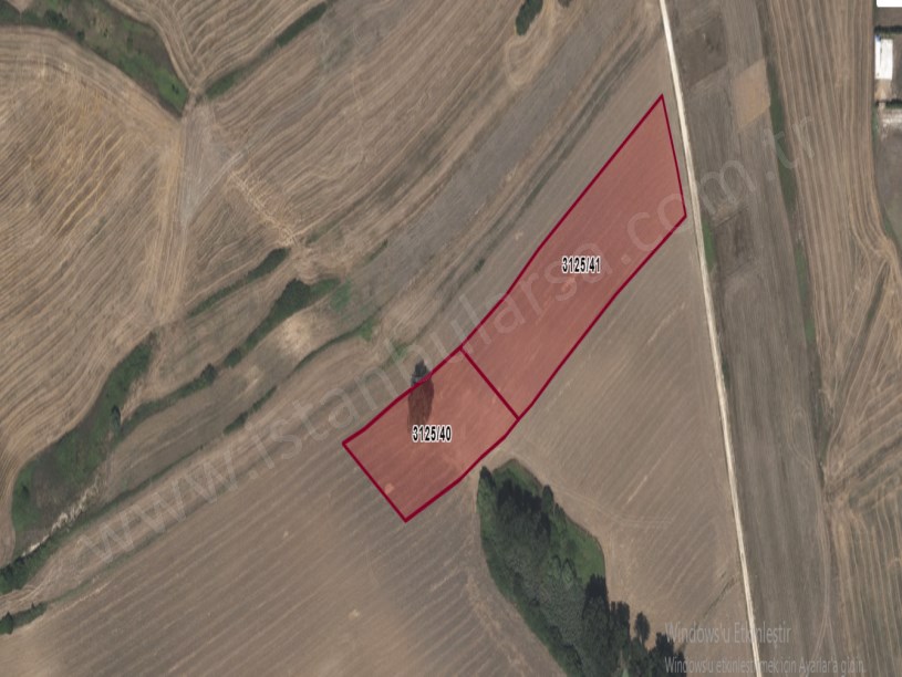 Silivri Akörende Satılık Tarla  , 8,615 m2 Müstakil Yolu Var 