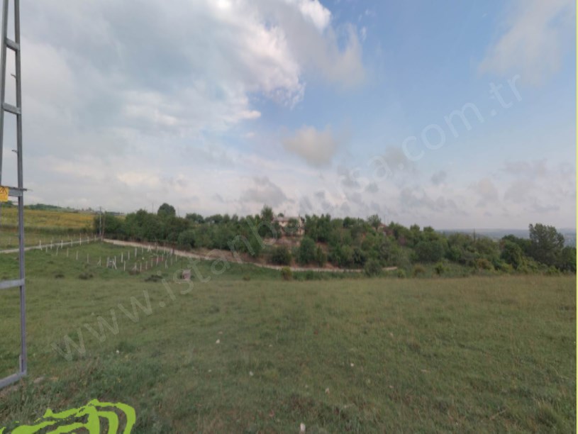 Arnavutköy Tayakadın Satılık Arsa , 162 M2 Merkezde Yolu Var Evlerin Yakını 