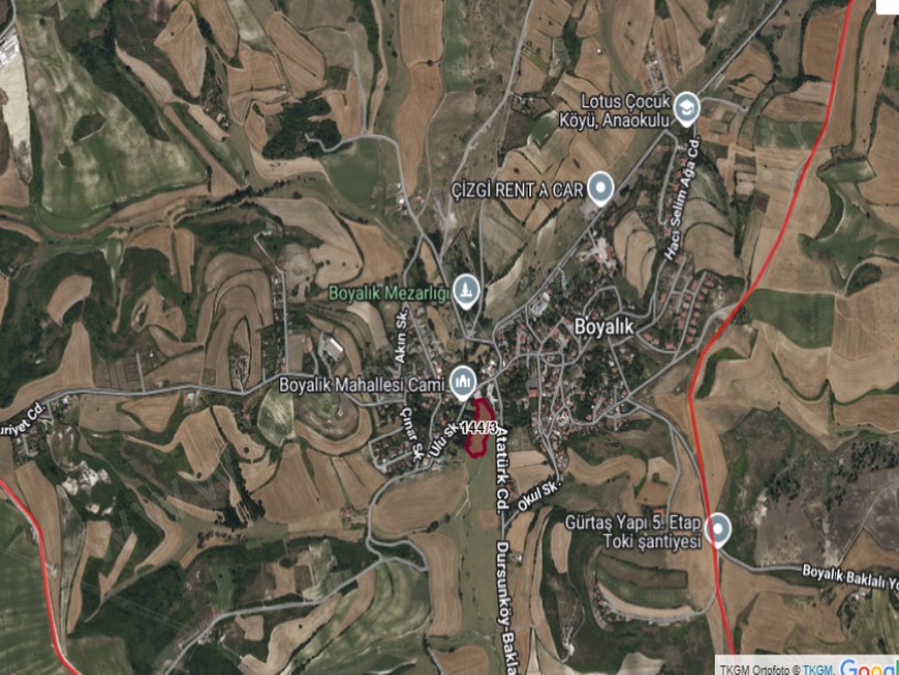 Arnavutköy Boyalıkta Satılık Arsa , 1,136 M2 Hisseli Yolu Var 