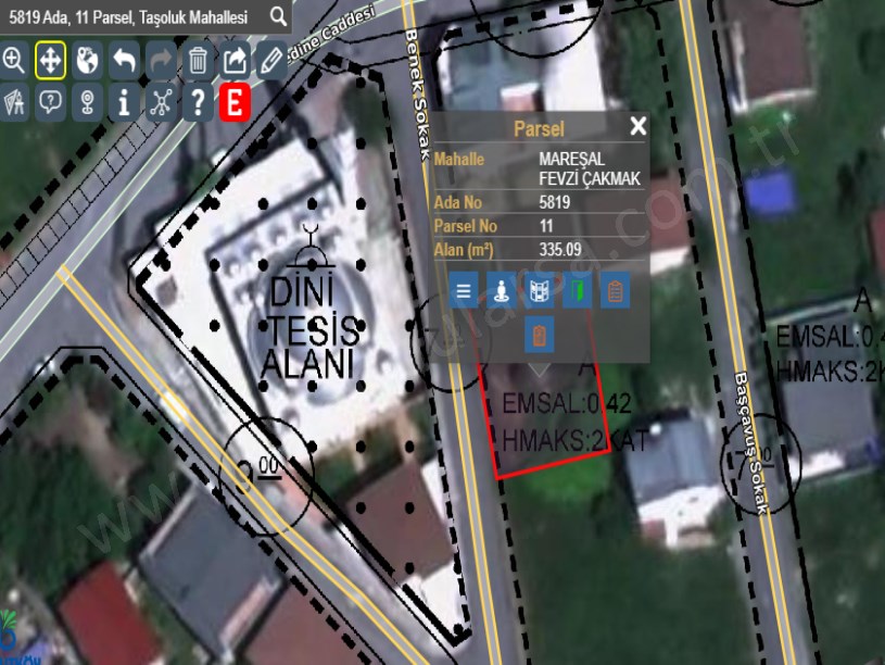 Arnavutköy Taşolukta Satılık Arsa , 335 M2 Villa İmarlı  Merkezde  