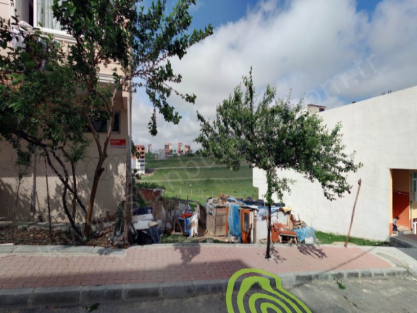  Arnavutköy NeneHatun Mah. Satılık Arsa  , 228 m2 Merkezde 3 Kat İmarlı 