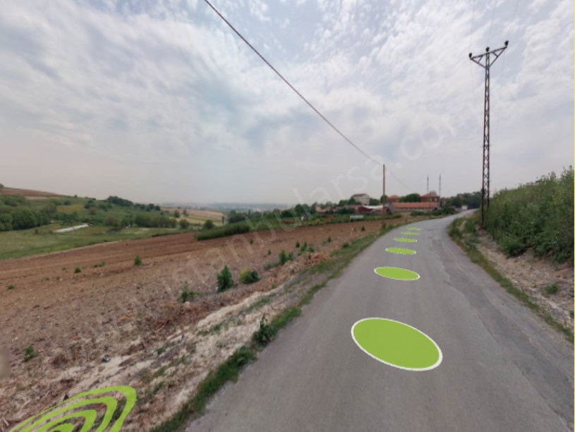 Arnavutköy Çilingirde Satılık Arsa , 2,200 m2 Hisseli Yolu Var Evlerin Yakını