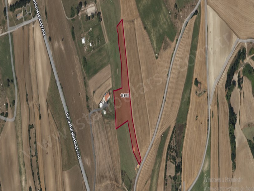 Arnavutköy Dursunköyde Satılık Arsa  , 1, 275 M2 Hisseli Yolu Var Evlerin Yakını  