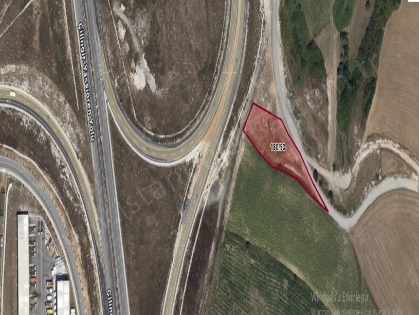 Arnavutköy Yassıörende Satılık Arsa , 418 M2 Hisseli Yolu Var 