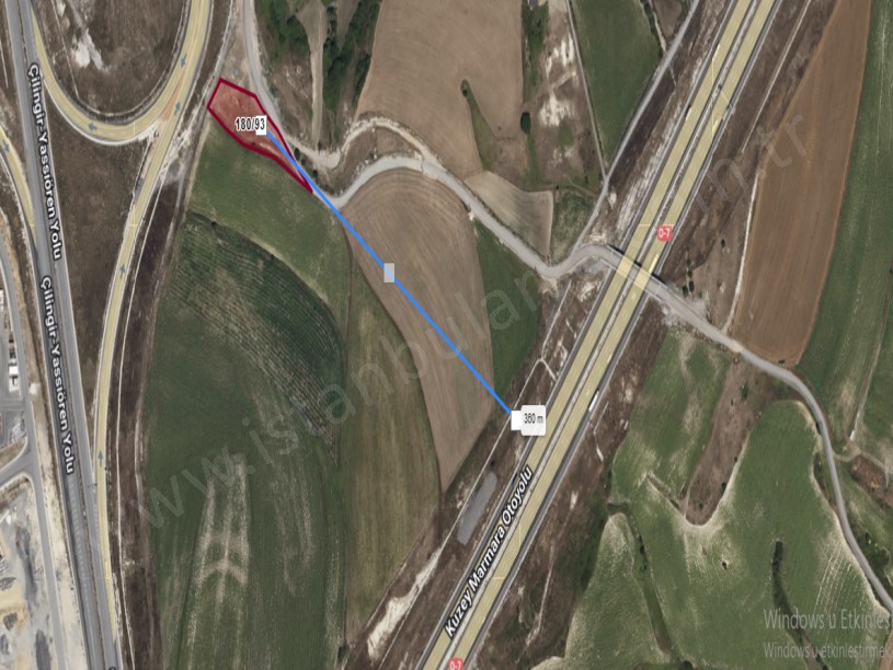 Arnavutköy Yassıörende Satılık Arsa , 418 M2 Hisseli Yolu Var 