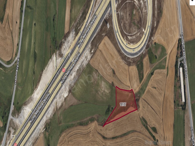 Arnavutköy Yassıörende Satılık Arsa , 1,073 m2 Hisseli Yolu Var 