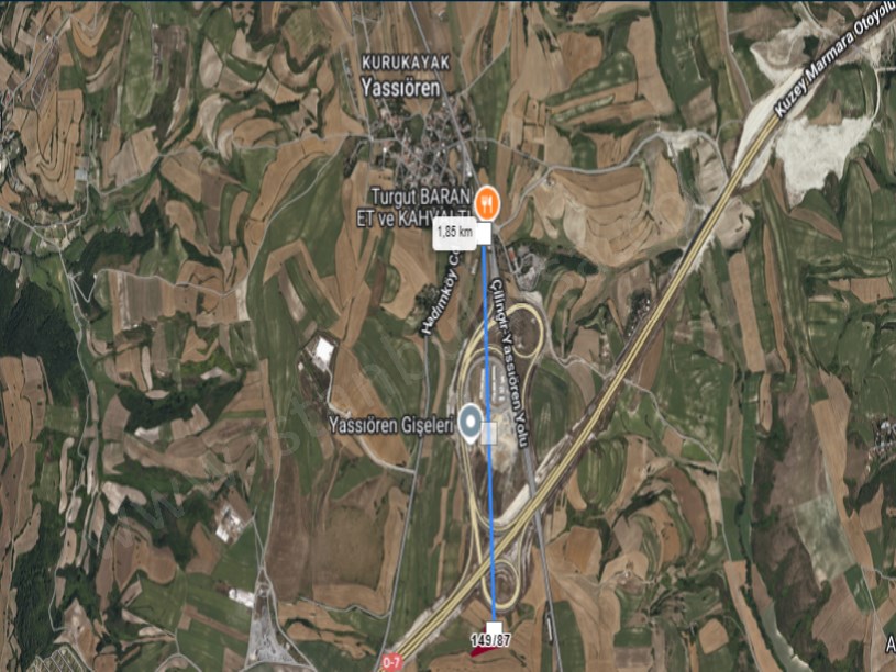 Arnavutköy Yassıörende Satılık Arsa , 1,073 m2 Hisseli Yolu Var 