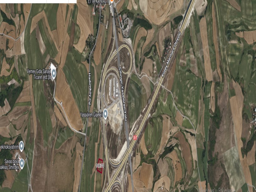 Arnavutköy Yassıörende Satılık Arsa , 881 M2 Hisseli Otoyola Yakın 