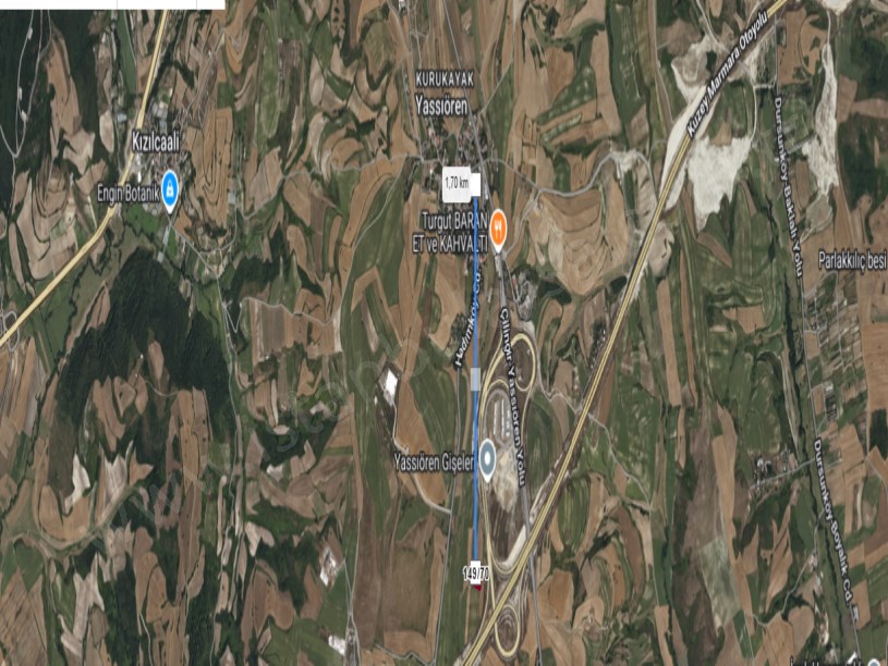 Arnavutköy Yassıörende Satılık Arsa , 881 M2 Hisseli Otoyola Yakın 