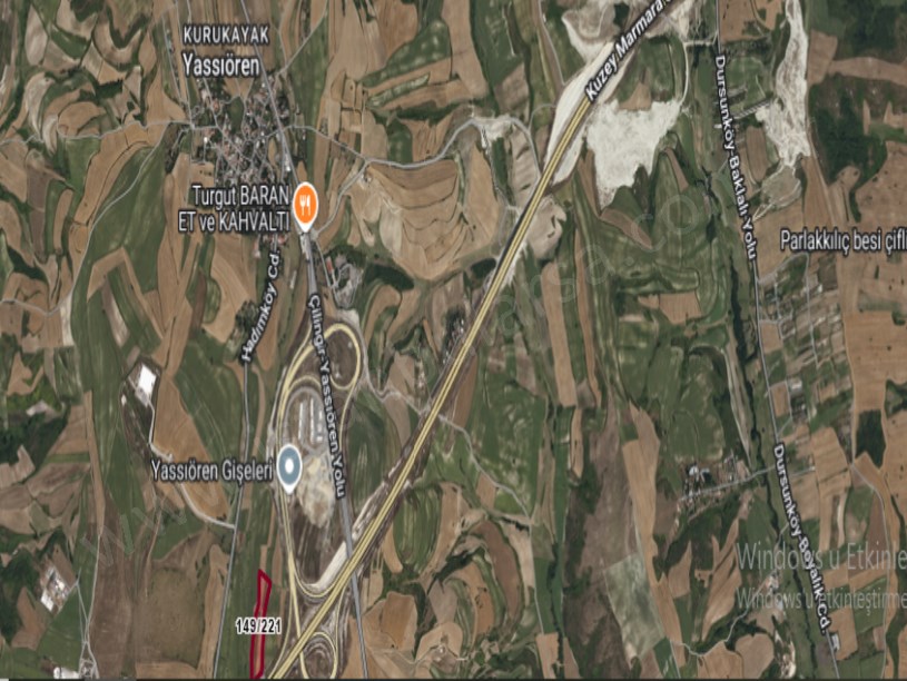 Arnavutköy Yassıörende Satılık Arsa , 2,695 M2 Otoyola Cephe Hisseli 