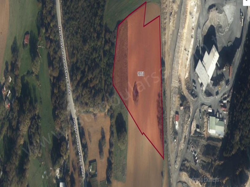 Arnavutköy Hacımaşlı  Satılık Arsa , 3,425 M2 Hisseli Yolu Var 