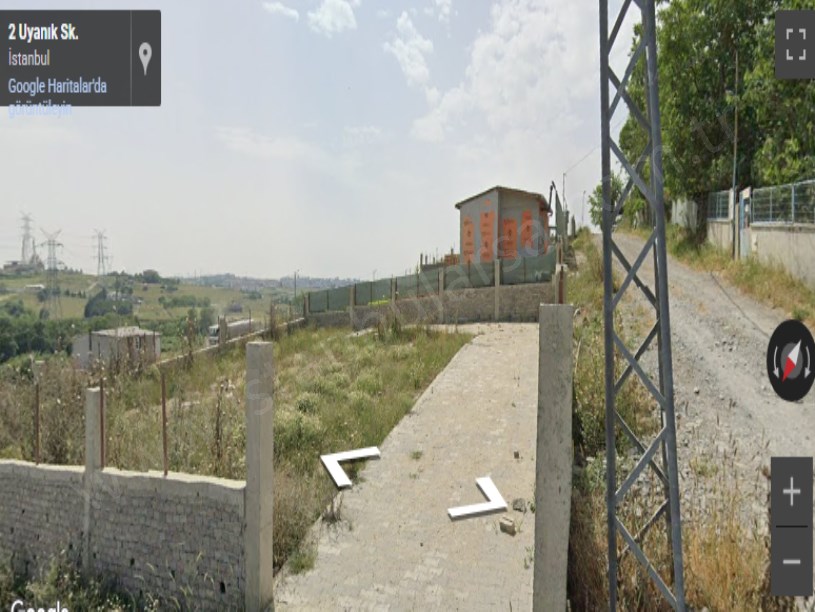 Arnavutköy Tayakadın Satılık Arsa , 178 M2 Yolu Var Merkezde Evlerin Yakını 