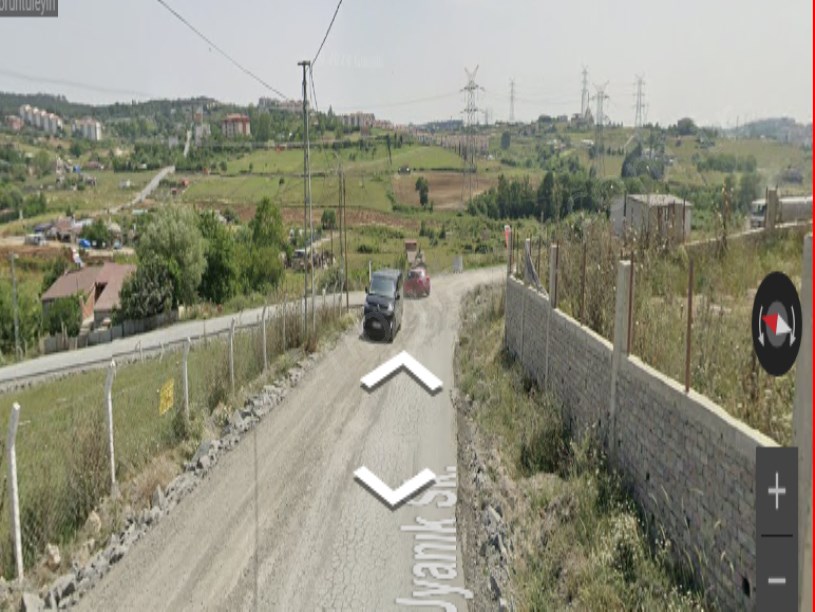 Arnavutköy Tayakadın Satılık Arsa , 178 M2 Yolu Var Merkezde Evlerin Yakını 