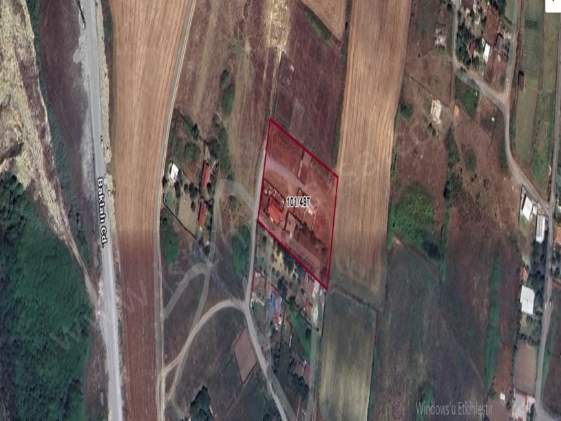 Arnavutköy Tayakadın Satılık Arsa , 175 M2 Yolu Var Evlerin Yakını Hisseli