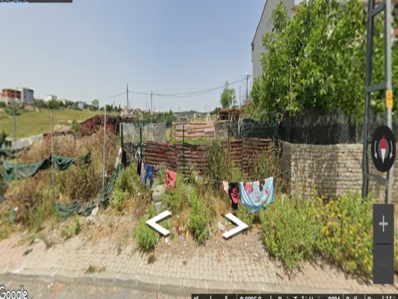 Arnavutköy Taşolukta Satılık Arsa ,150 M2 Cadde Cephe Yolu Var Merkezde 