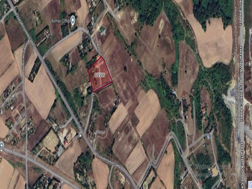 Arnavutköy Tayakadın Satılık Arsa , 160 M2 Cadde Cephe Yolu Var Evlerin Yakını