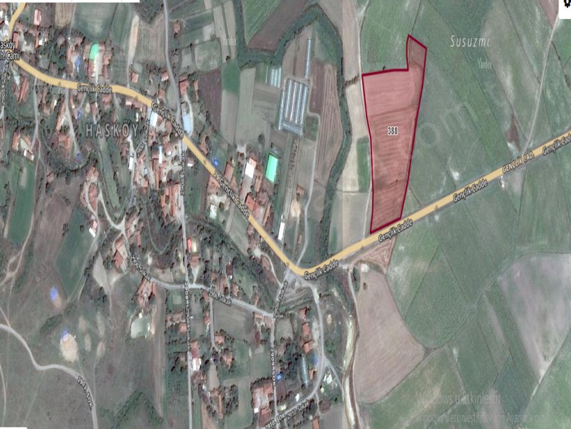 Tekirdağ Hayrabolu Hasköy Satılık Arsa , 1,530 m2 Cadde Cephe Çaplı Köy Dibi 