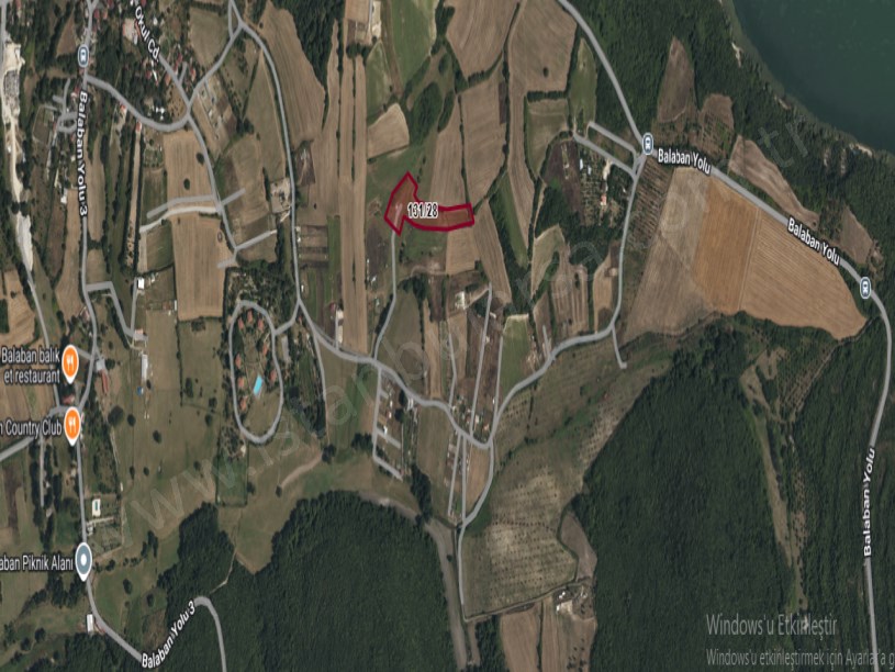  Arnavutköy Balabanda Satılık Arsa , 278 M2 Yolu Var Evlerin Yakını 