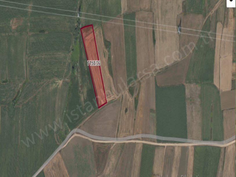 Silivri Kadıköyde Satılık Arsa ,  1,108 m2 Çaplı Çevrili Hisseli