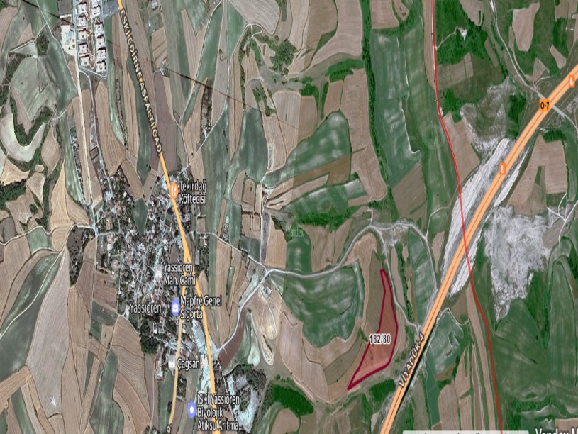 Arnavutköy Yassıörende Satılık Arsa , 791 m2 Hisseli