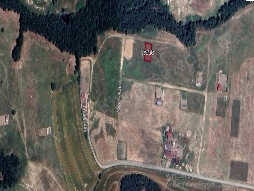 Tekirdağ Kapaklıda Satılık Arsa , 230 m2 Yolu Var Merkezde 