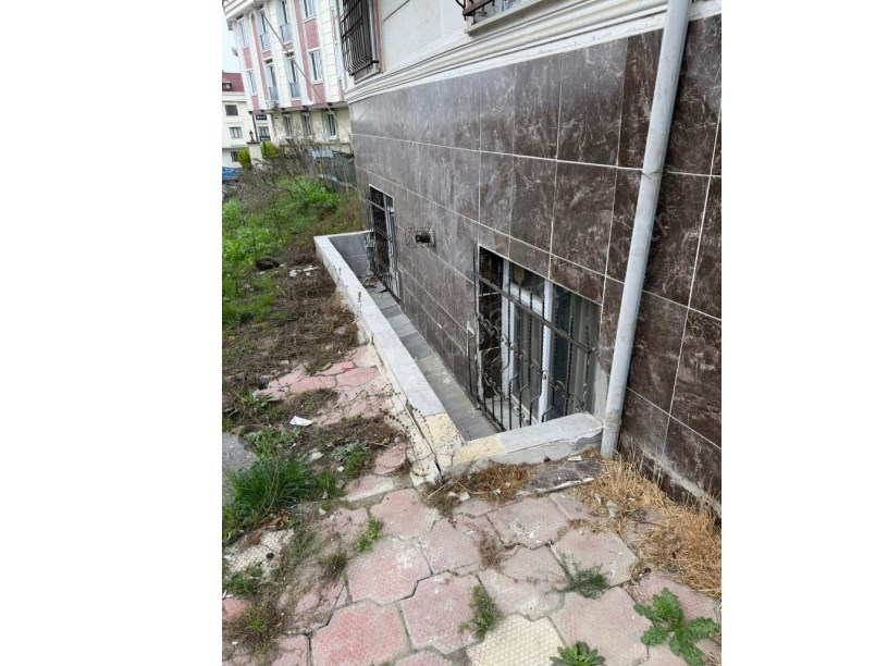 Arnavutköy Haraççıda Satılık Daire  , 1+1 Bodrum Kat Masrafsız