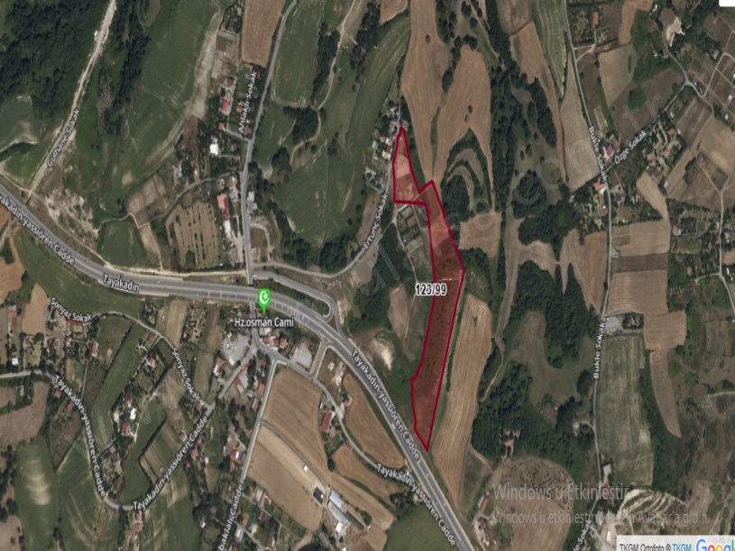 Arnavutköy Baklalıda Satılık Arsa ,  518 m2 Yolu Var Merkezde Cadde Cephe 