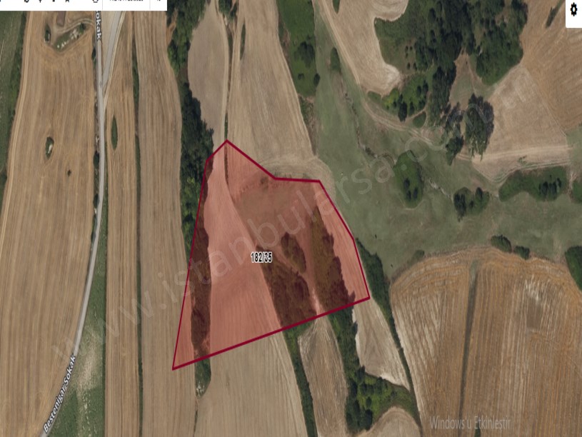 Arnavutköy Yassıörende Satılık Arsa , 243 M2 Hisseli İmarlı 