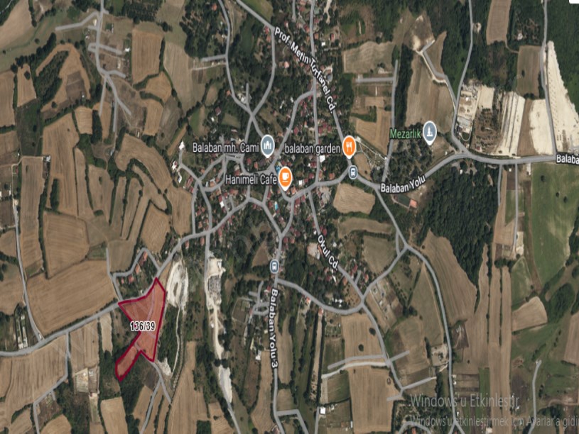  Arnavutköy Balabanda Satılık Arsa , 242 M2 Cadde Cephe  Merkezde 