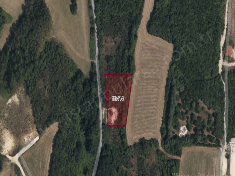  Arnavutköy Balabanda Satılık Arsa , 355 M2  Hisseli Yolu Var 