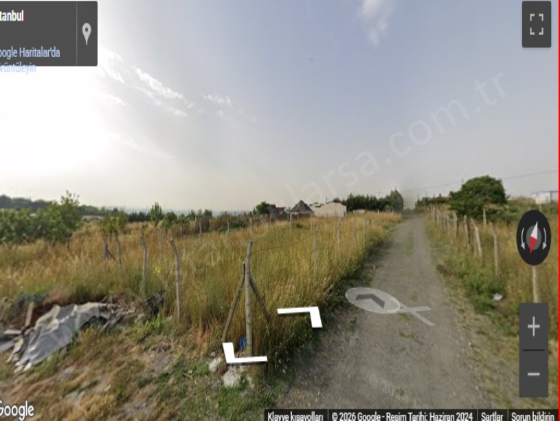 Arnavutköy Haraççıda Satılık Arsa , 223 m2 Hisseli Yolu Var Evlerin Yakını 