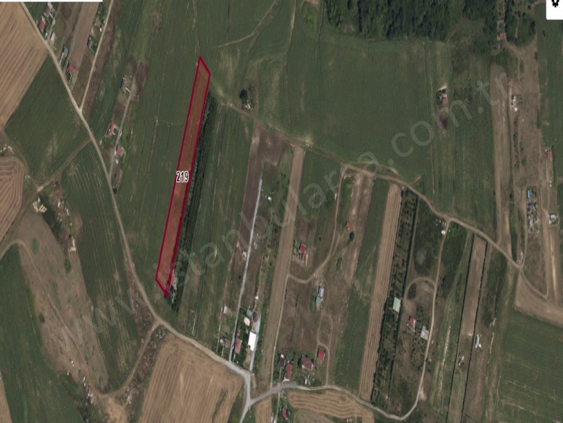 Arnavutköy Haraççıda Satılık Arsa , 750 m2  Hisseli İmarlı Evlerin Yakını 