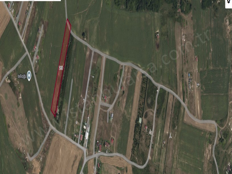 Arnavutköy Haraççıda Satılık Arsa , 750 m2  Hisseli İmarlı Evlerin Yakını 