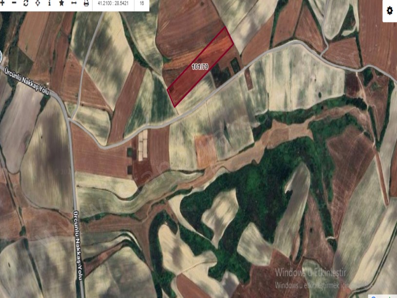 Çatalca Nakkaşta  Satılık Arsa , 4,400 M2 Hisseli Yolu Var 